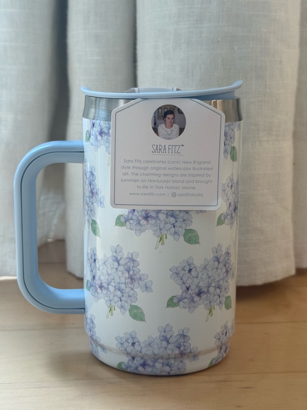NWT Sara Fitz Floral Boulder Mug - Blue Hydrangea - water bottle - travel mug - Picture 3 of 3